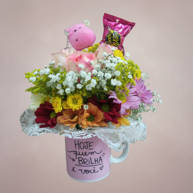 Arranjo "cheio de encanto" Arranjo "cheio de encanto"