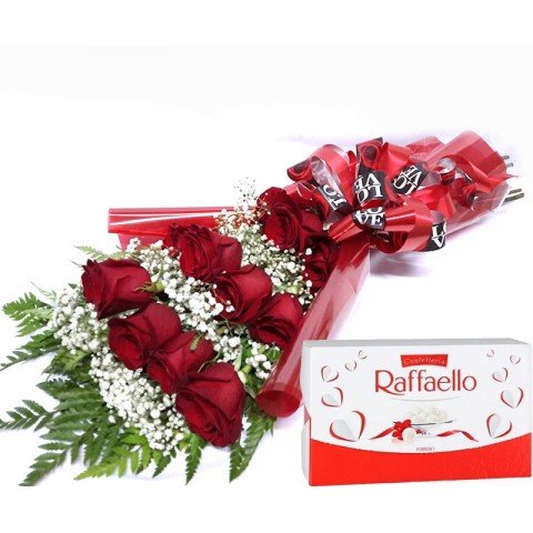 Buquê Deitado com 12 Rosas + Chocolate Raffaello