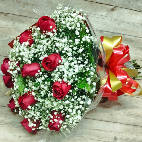 Buquê Tradicional com 12 Rosas